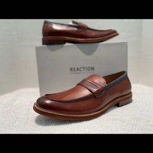 Kenneth Cole Palm Penny Loafers Cognac/Navy Size 12